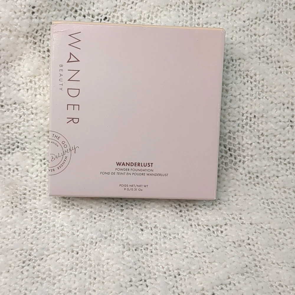 Wander Beauty Wanderlust Powder Foundation in Light, 9g/0.31oz